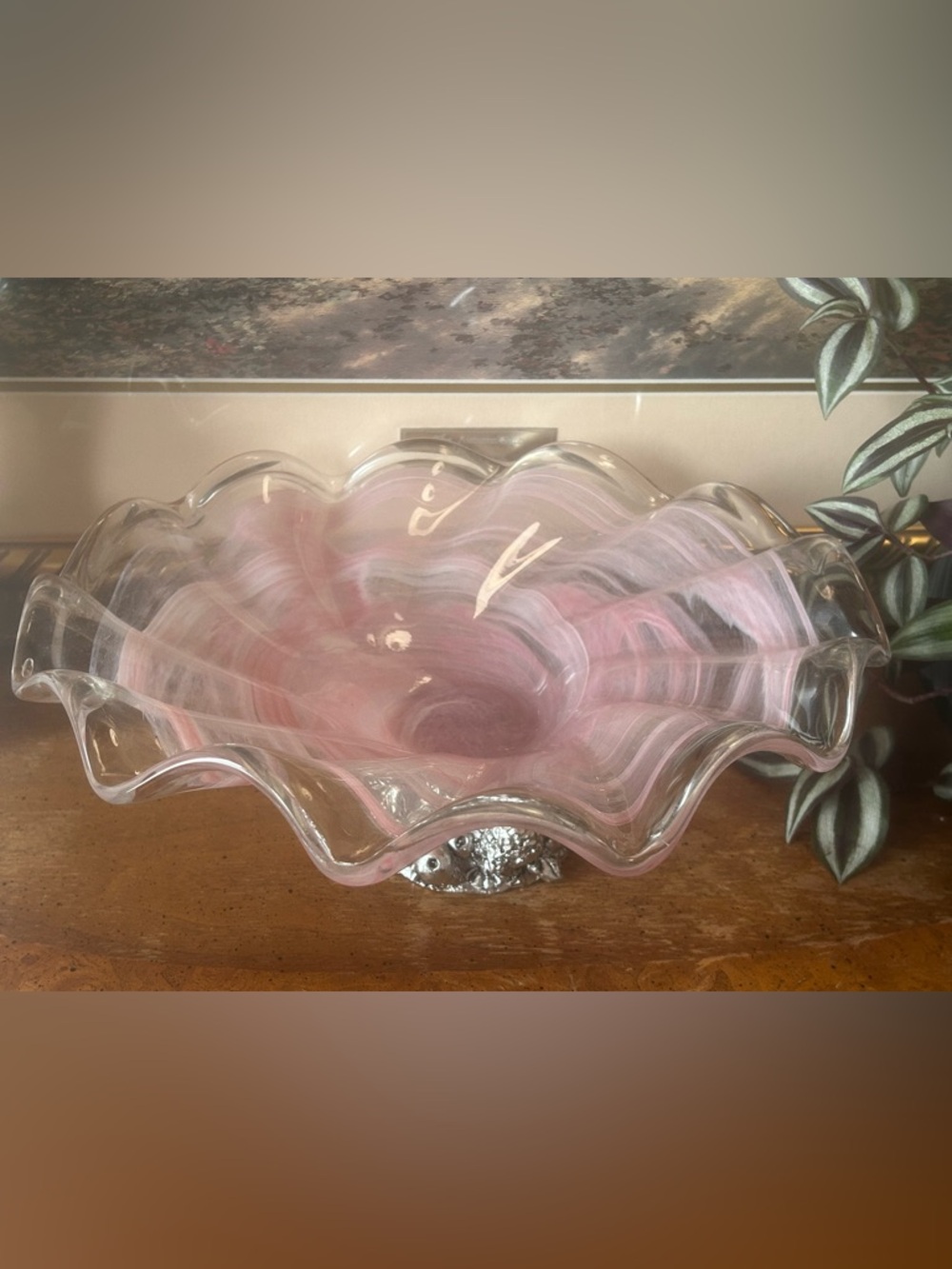 Vintage Pink Rose Swirl Scalloped Hand Blown Art Glass Fruit Bowl